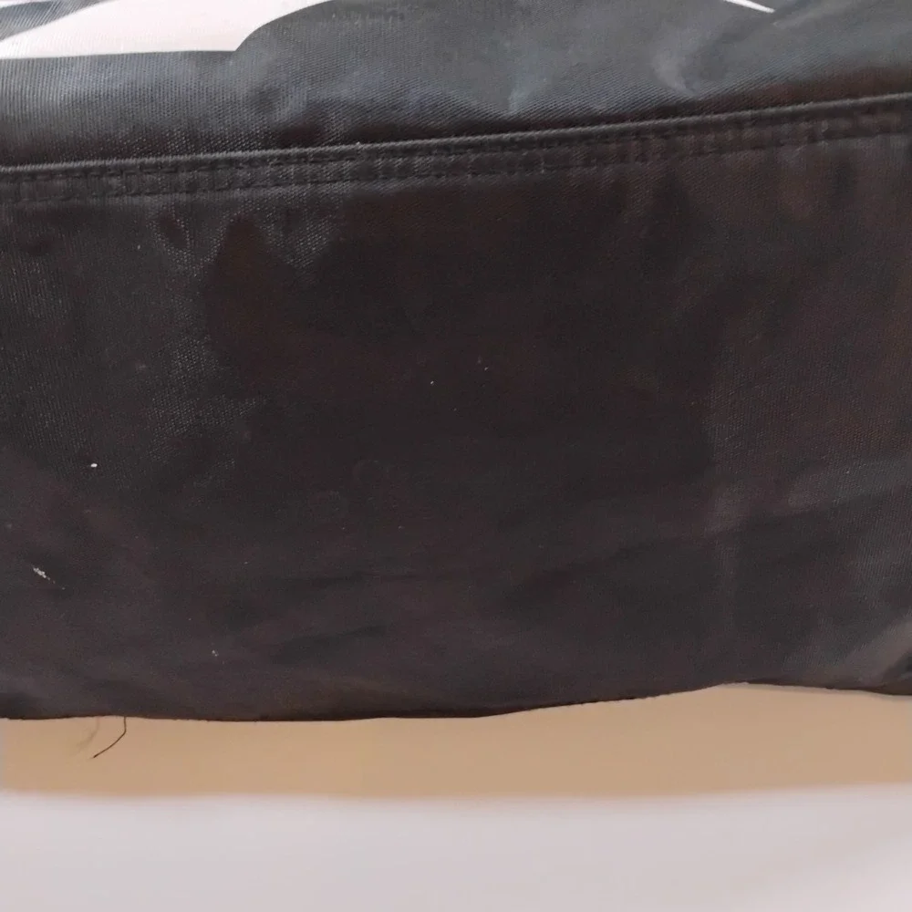 Reebok Izzo Mariucci Classic Black Duffle Bag Missing Shoulder Strap